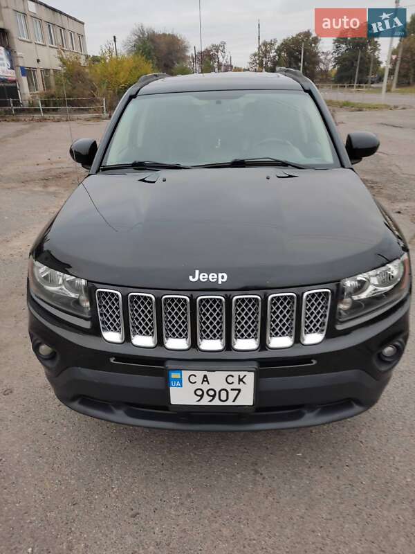 Внедорожник / Кроссовер Jeep Compass 2015 в Черкассах