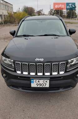 Внедорожник / Кроссовер Jeep Compass 2015 в Черкассах