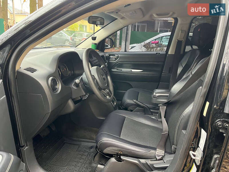 Внедорожник / Кроссовер Jeep Compass 2013 в Буче