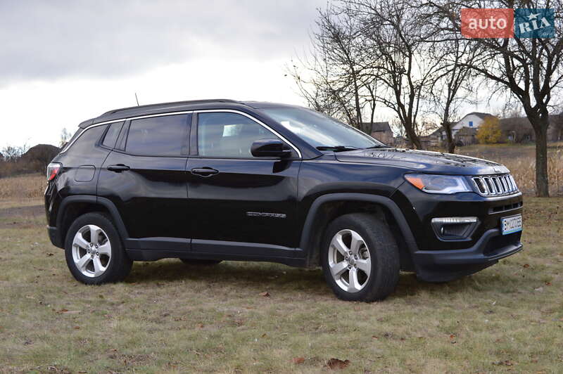 Внедорожник / Кроссовер Jeep Compass 2017 в Лохвице