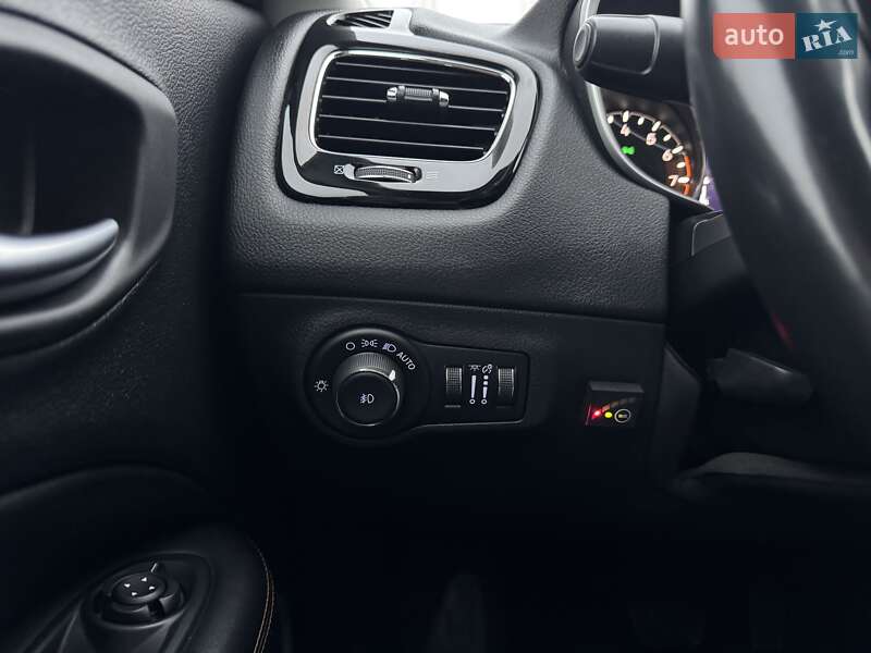 Внедорожник / Кроссовер Jeep Compass 2018 в Николаеве