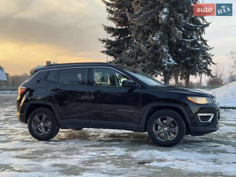 Внедорожник / Кроссовер Jeep Compass 2019 в Дубно
