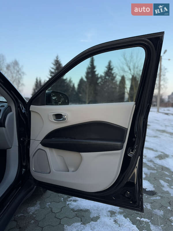Внедорожник / Кроссовер Jeep Compass 2019 в Дубно