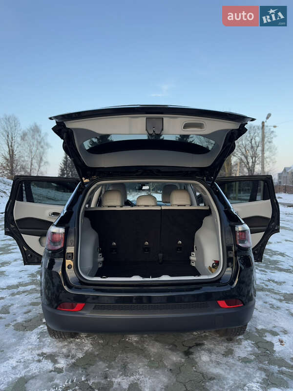 Внедорожник / Кроссовер Jeep Compass 2019 в Дубно
