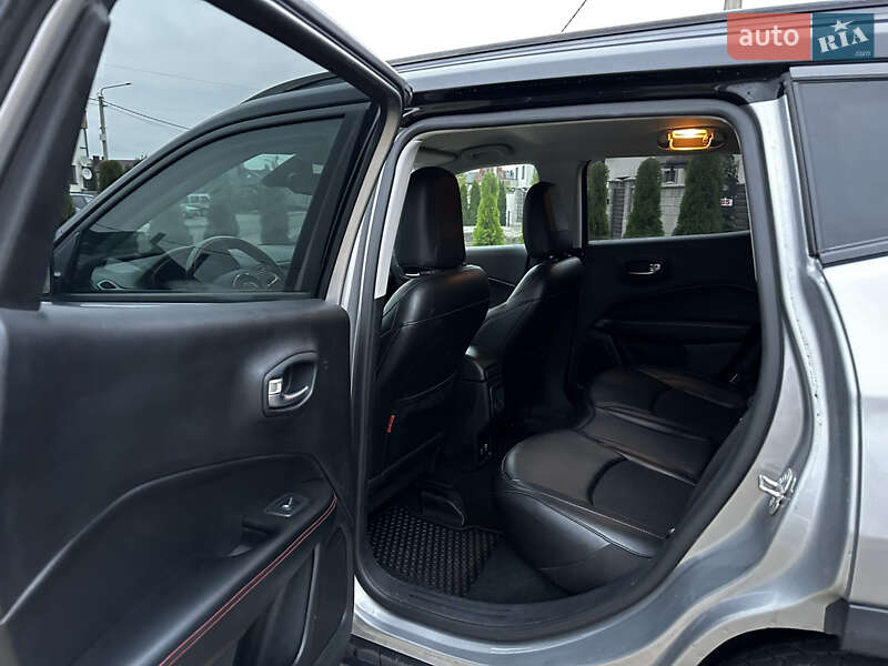 Внедорожник / Кроссовер Jeep Compass 2019 в Ровно