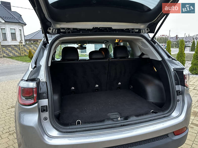 Внедорожник / Кроссовер Jeep Compass 2019 в Ровно