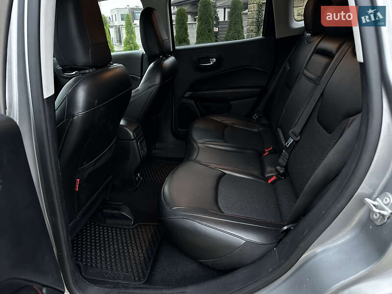 Внедорожник / Кроссовер Jeep Compass 2019 в Ровно