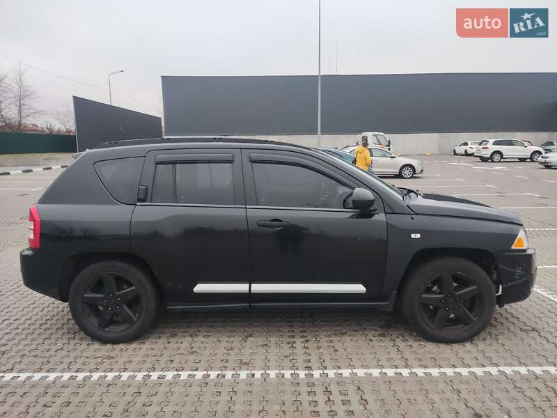 Внедорожник / Кроссовер Jeep Compass 2008 в Киеве