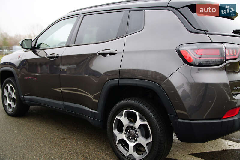 Внедорожник / Кроссовер Jeep Compass 2022 в Киеве