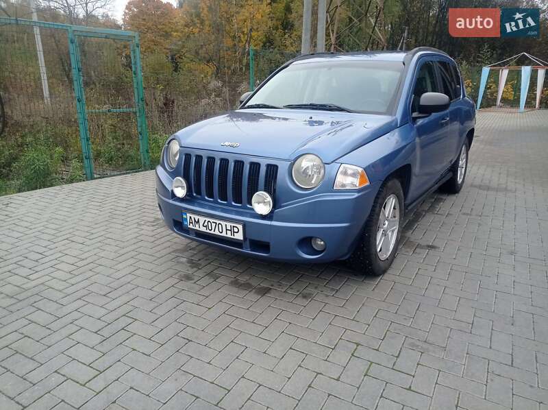 Внедорожник / Кроссовер Jeep Compass 2006 в Житомире