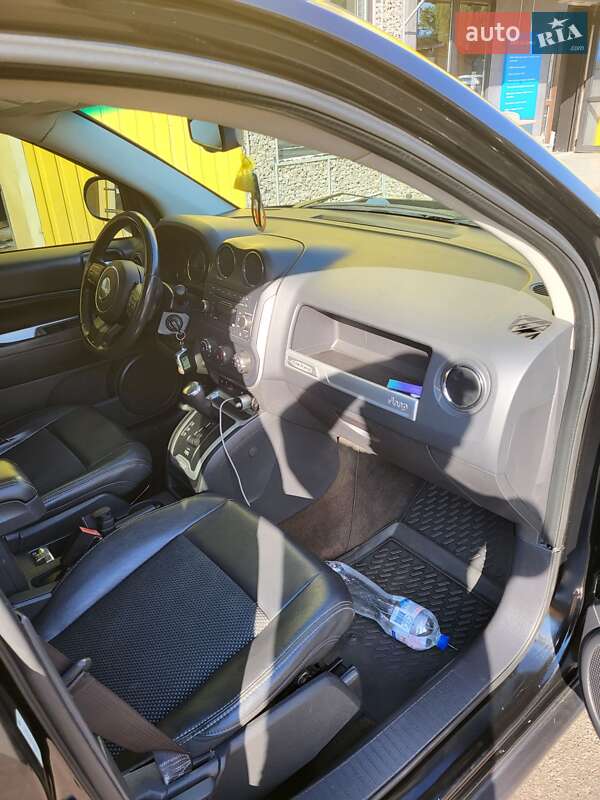 Внедорожник / Кроссовер Jeep Compass 2013 в Чернигове