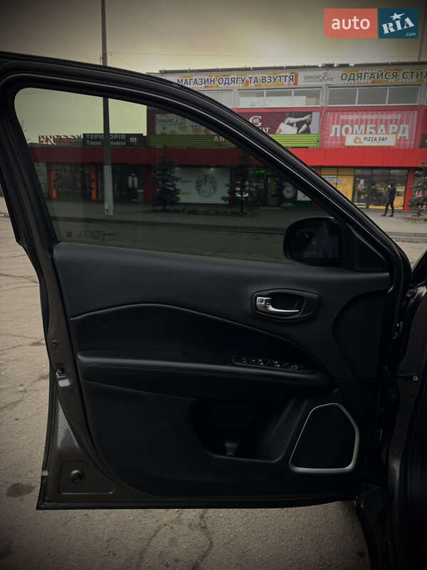 Позашляховик / Кросовер Jeep Compass 2018 в Тернівці фото 20 Позашляховик / Кросовер Jeep Compass 2018 в Тернівці