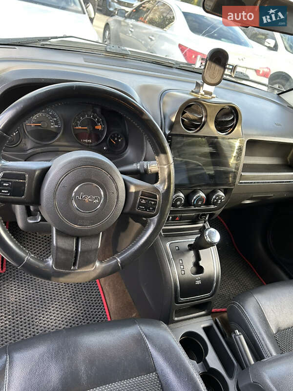Внедорожник / Кроссовер Jeep Compass 2014 в Киеве