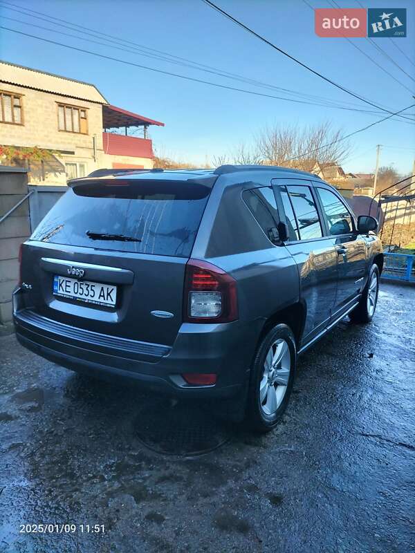 Внедорожник / Кроссовер Jeep Compass 2016 в Каменском
