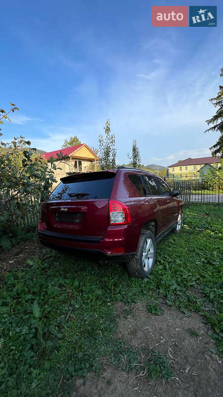 Позашляховик / Кросовер Jeep Compass 2012 в 