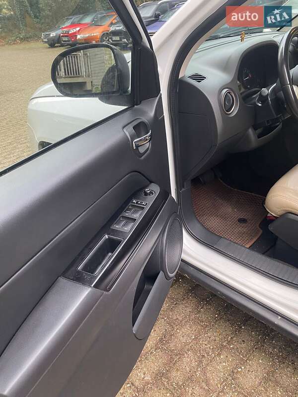 Внедорожник / Кроссовер Jeep Compass 2016 в Кременце