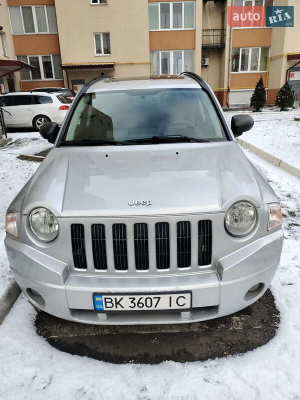 Позашляховик / Кросовер Jeep Compass 2006 в Рівному