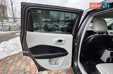 Внедорожник / Кроссовер Jeep Compass 2018 в 