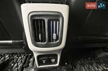 Внедорожник / Кроссовер Jeep Compass 2018 в 