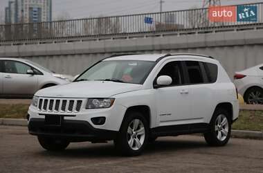 Внедорожник / Кроссовер Jeep Compass 2014 в 