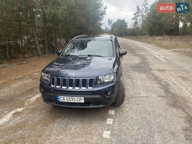 Внедорожник / Кроссовер Jeep Compass 2014 в Белозерье