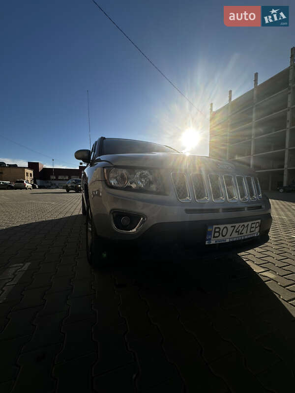 Внедорожник / Кроссовер Jeep Compass 2016 в Тернополе