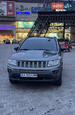 Внедорожник / Кроссовер Jeep Compass 2013 в Харькове