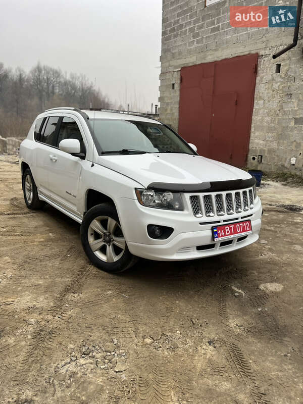 Внедорожник / Кроссовер Jeep Compass 2015 в Львове