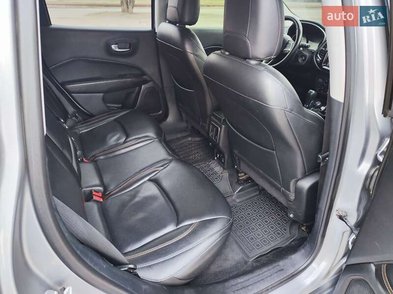 Внедорожник / Кроссовер Jeep Compass 2017 в Никополе