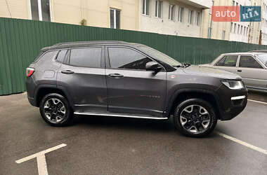 Внедорожник / Кроссовер Jeep Compass 2018 в 