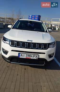 Внедорожник / Кроссовер Jeep Compass 2018 в 