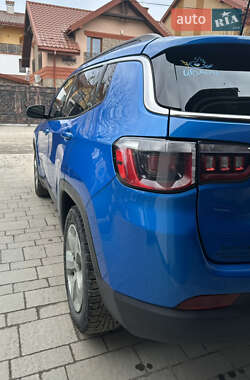 Внедорожник / Кроссовер Jeep Compass 2017 в 
