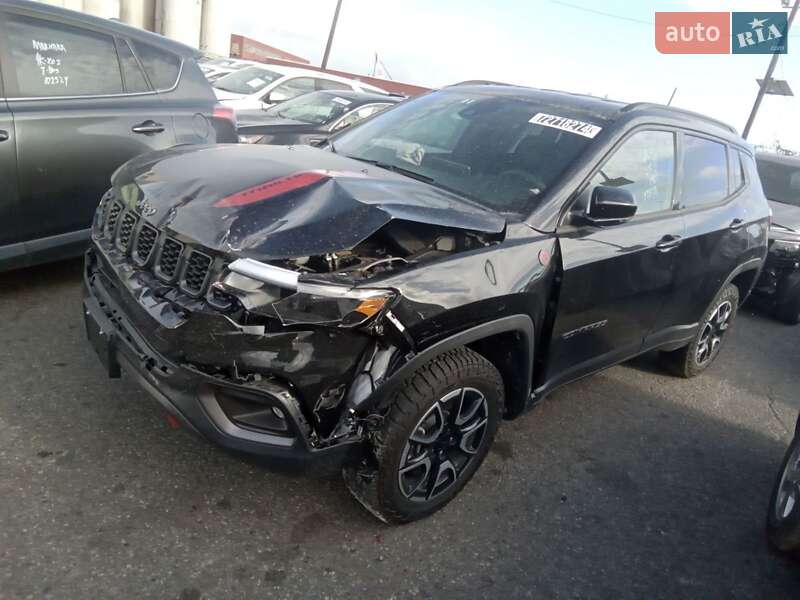 Позашляховик / Кросовер Jeep Compass 2024 в Полтаві фото 34 Позашляховик / Кросовер Jeep Compass 2024 в Полтаві