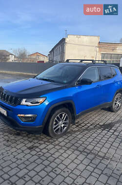 Внедорожник / Кроссовер Jeep Compass 2017 в Ивано-Франковске