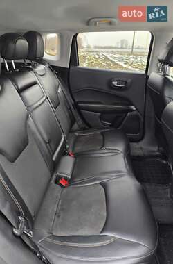 Внедорожник / Кроссовер Jeep Compass 2017 в 