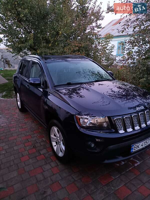 Внедорожник / Кроссовер Jeep Compass 2013 в Ровно