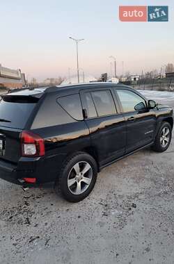 Внедорожник / Кроссовер Jeep Compass 2016 в 