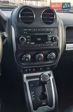 Внедорожник / Кроссовер Jeep Compass 2016 в 