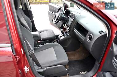 Внедорожник / Кроссовер Jeep Compass 2013 в 