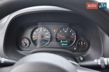 Внедорожник / Кроссовер Jeep Compass 2013 в 