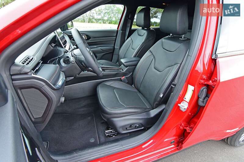 Внедорожник / Кроссовер Jeep Compass 2022 в Киеве