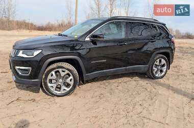 Внедорожник / Кроссовер Jeep Compass 2018 в 