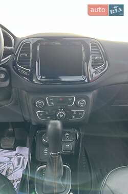 Позашляховик / Кросовер Jeep Compass 2019 в 