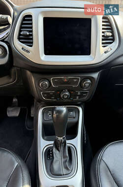 Внедорожник / Кроссовер Jeep Compass 2021 в 