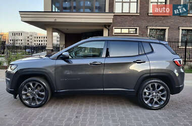 Внедорожник / Кроссовер Jeep Compass 2021 в 