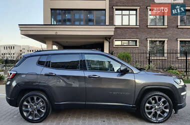 Внедорожник / Кроссовер Jeep Compass 2021 в 