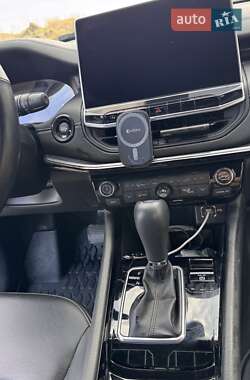 Внедорожник / Кроссовер Jeep Compass 2022 в 