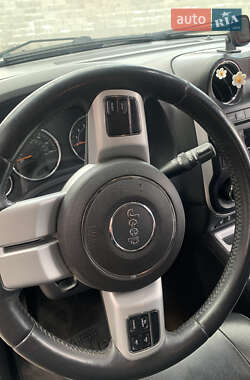 Внедорожник / Кроссовер Jeep Compass 2016 в 