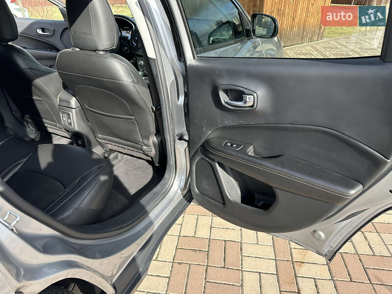 Внедорожник / Кроссовер Jeep Compass 2020 в Броварах