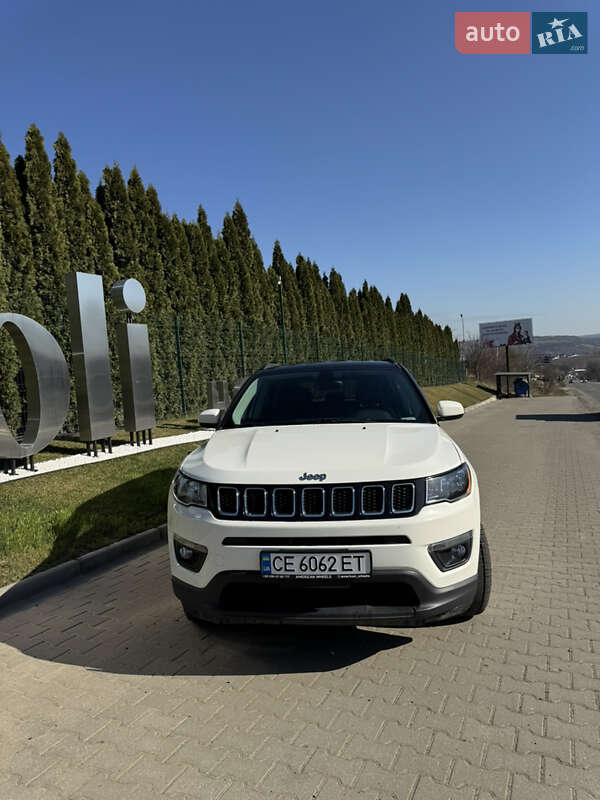 Внедорожник / Кроссовер Jeep Compass 2017 в 